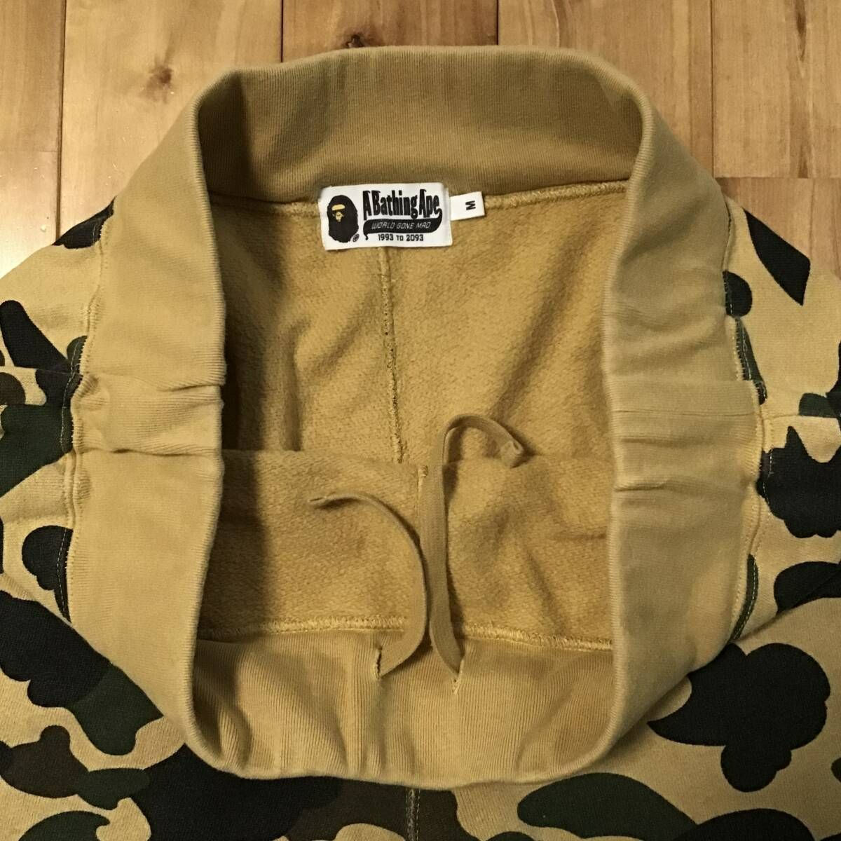 BAPE 1st camo yellow スウェット ハーフパンツ Mサイズ a bathing ape sweat shorts エイプ ベイプ  アベイシングエイプ ショーツ - メルカリ