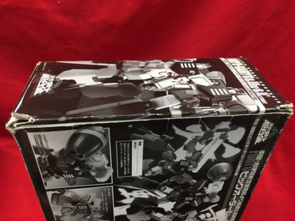 バンダイ