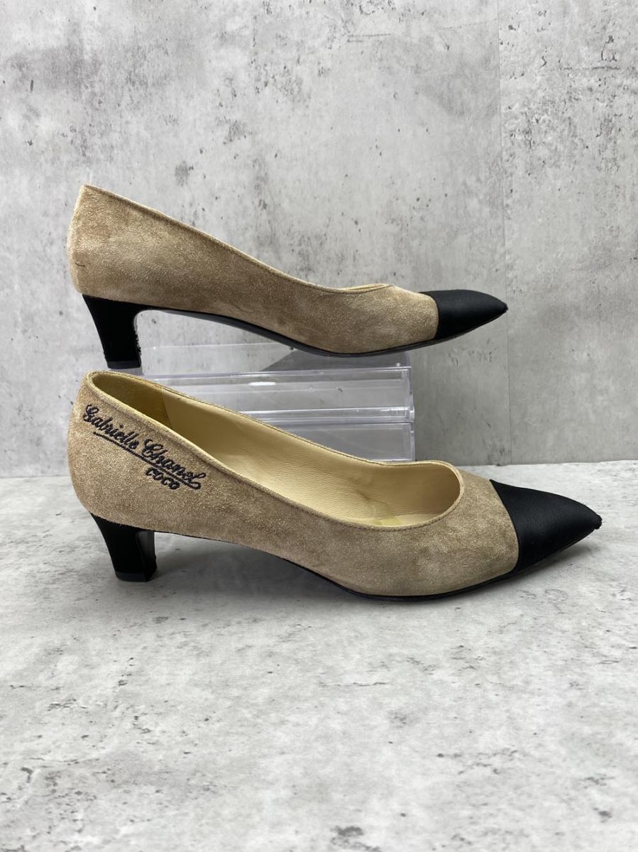 シャネル CHANEL ハイヒール パンプス ライトベージュ37C 箱付 CHANEL シャネル ココマーク レザー ポイントトゥ ミドルヒール