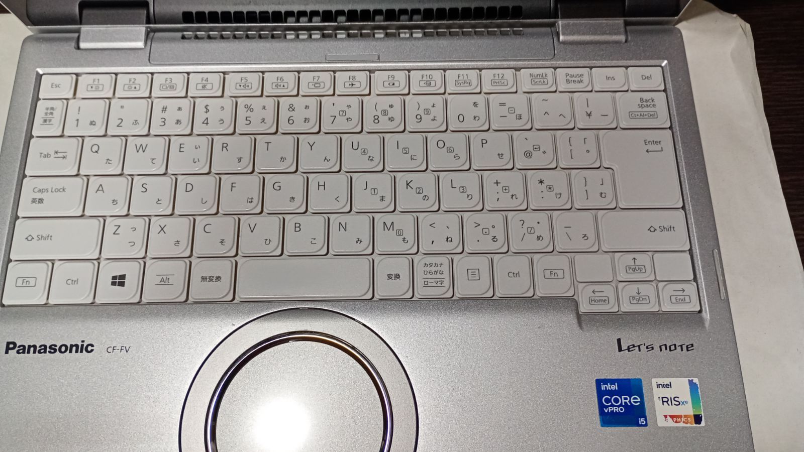 タッチパネル動作ＯＫ 本体四隅塗装はげ