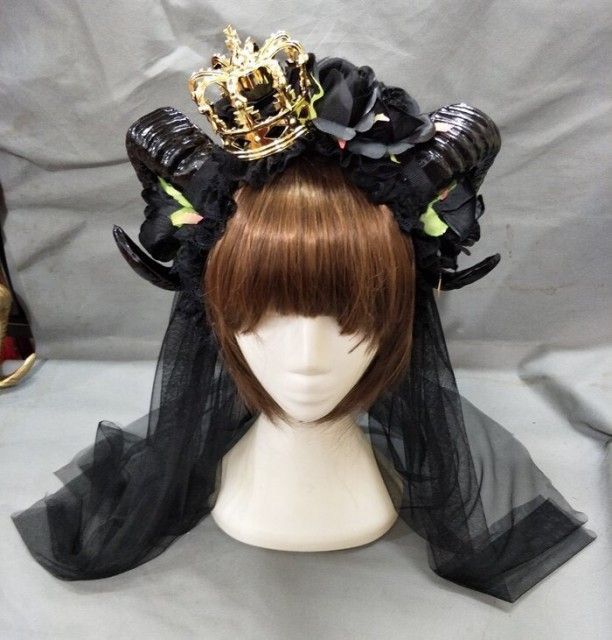 王冠 角 カチューシャ 悪魔 魔王の角 コスプレ ゴスロリ ハロウィン 仮装