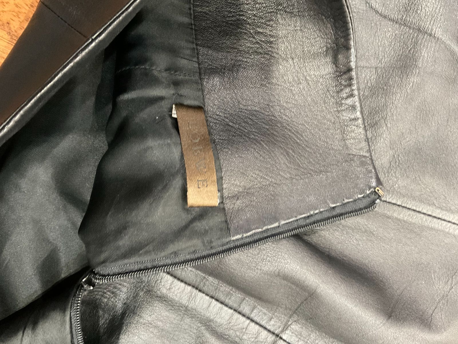 ロエベ レザー スカート 36 D25061951 GULLKHAN_COM