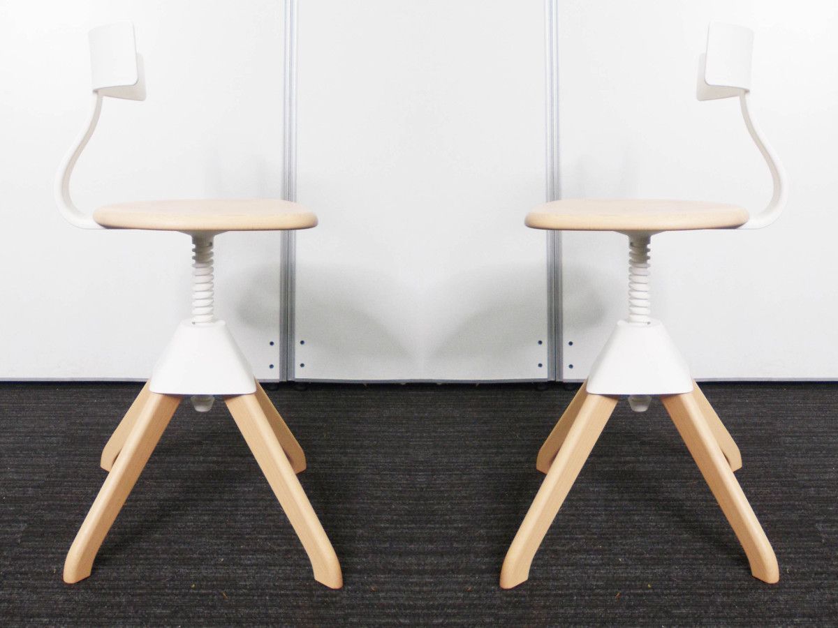 【三角②】Konstantin Grcic / Tuffyタフィ タフィーの通販 | 家具・インテリア通販 MAARKET マーケット
