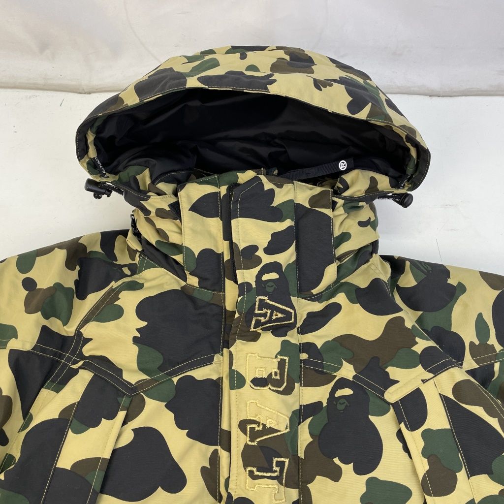 01w-2219 アベイシングエイプ A BATHING APE CAMO SNOWBOARD