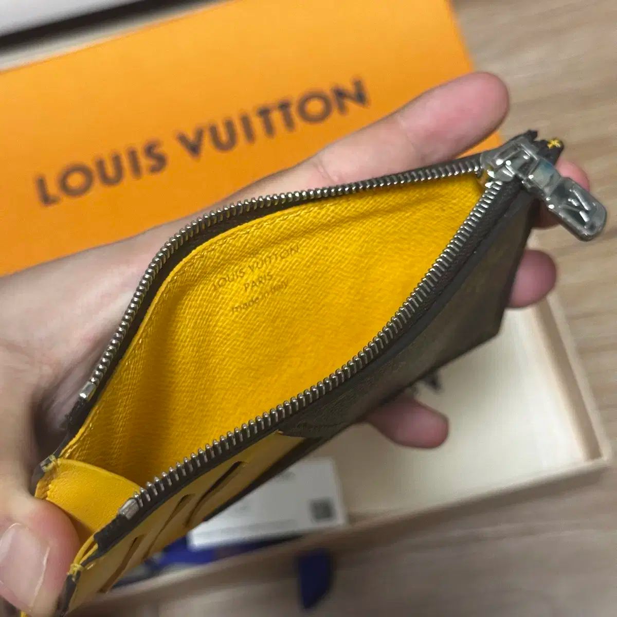 ルイヴィトン ジッピーコインパース タイガ ブラック コンパクト ミニ