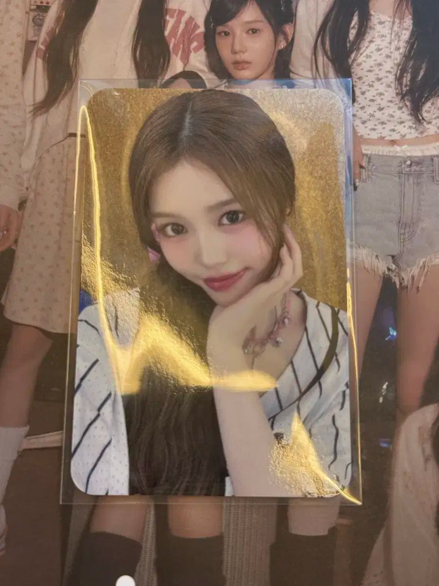 izna イズナ セビ The Show MC 記念 ６枚限定 トレカ izna イズナ セビ MC 記念 限定 トレカ - メルカリ