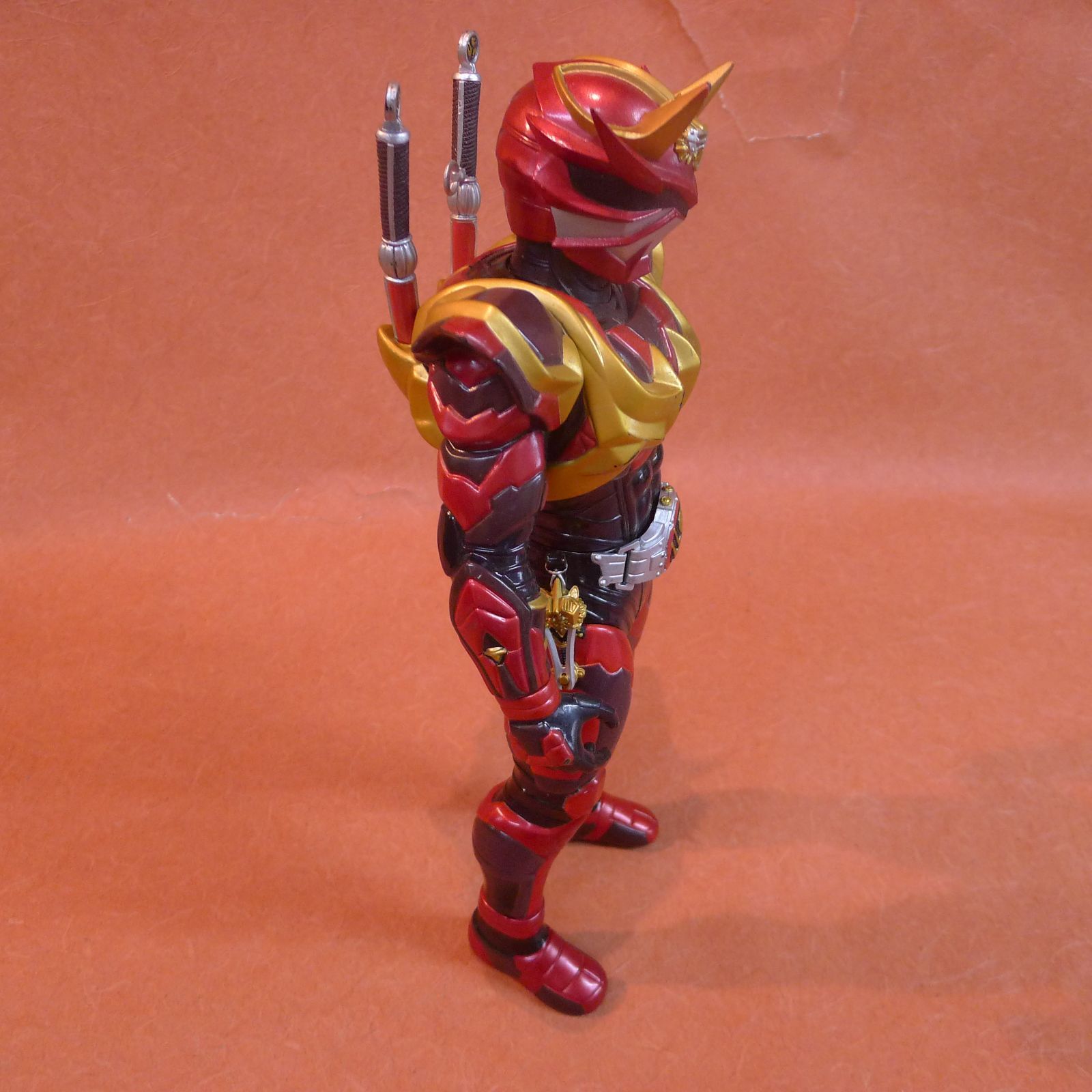 平成仮面ライダー ソフビ フィギュア ①装甲響鬼 ②龍騎サバイブ
