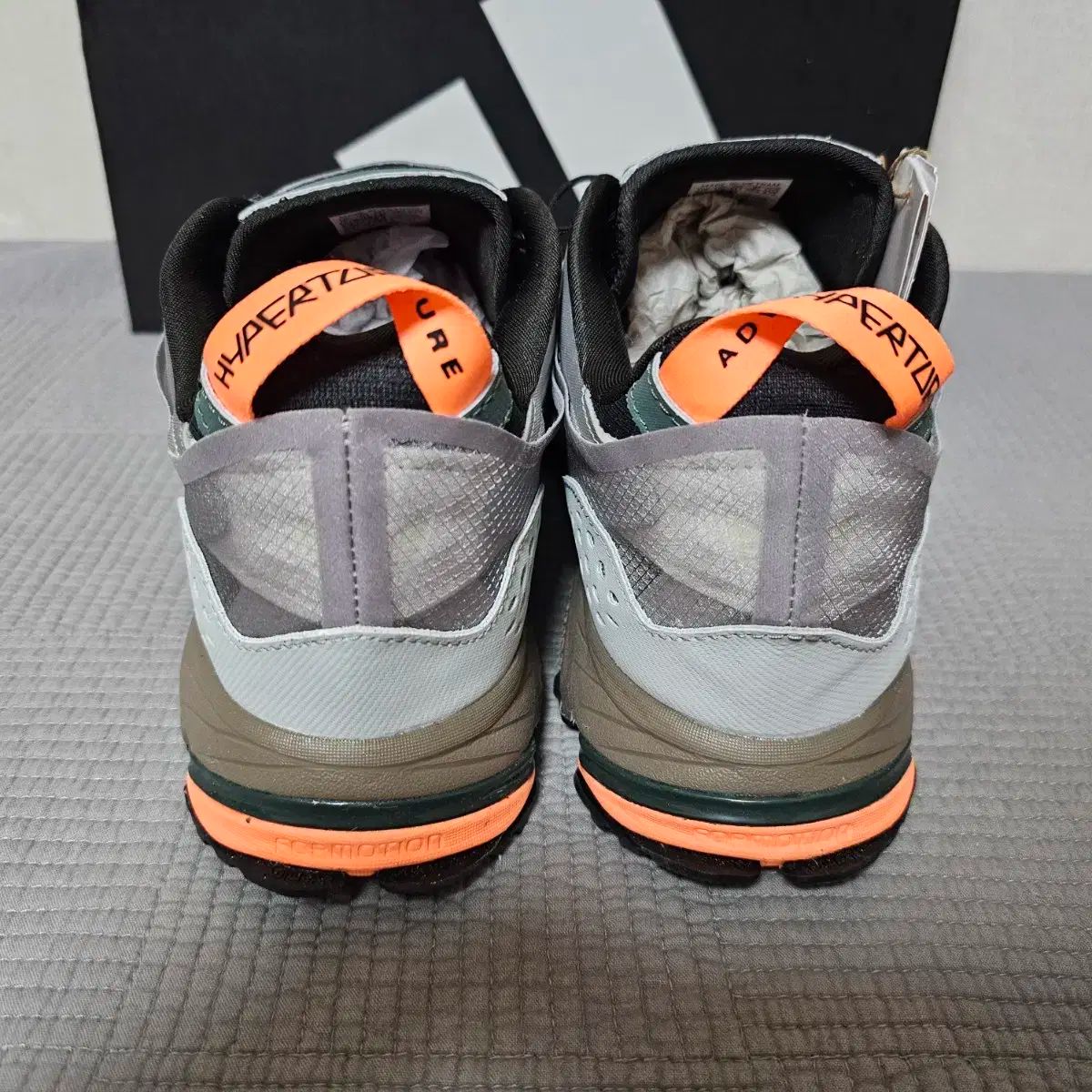 アディダス 防水