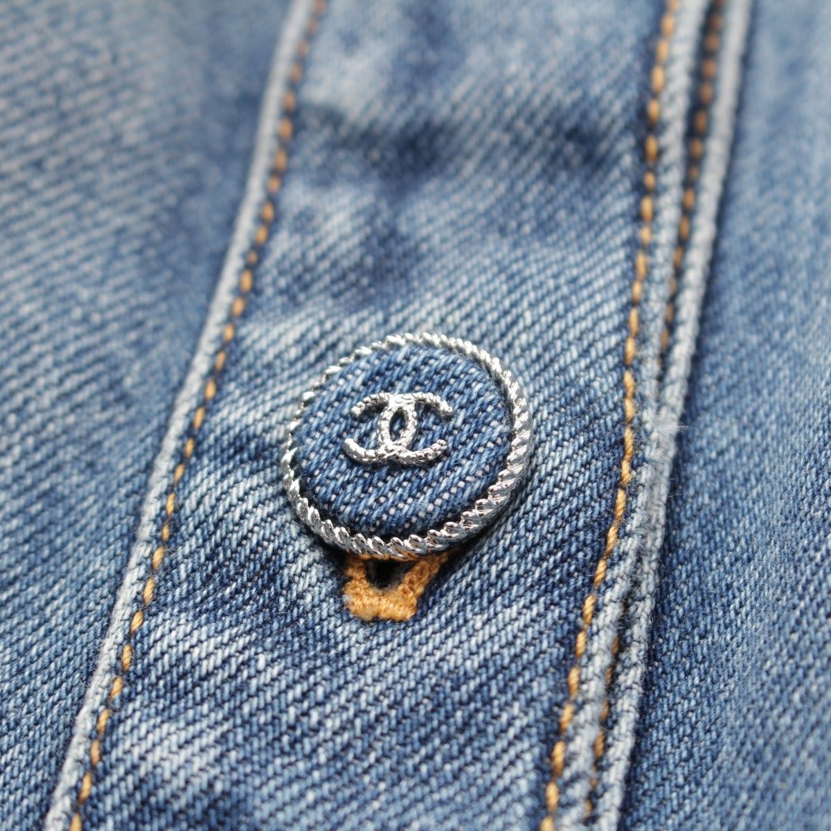 【ココビーチ♢ハートロゴ】CHANEL*デニムブルゾン 新作♡ココビーチ】CHANEL デニムブルゾン (CHANEL/ブルゾン