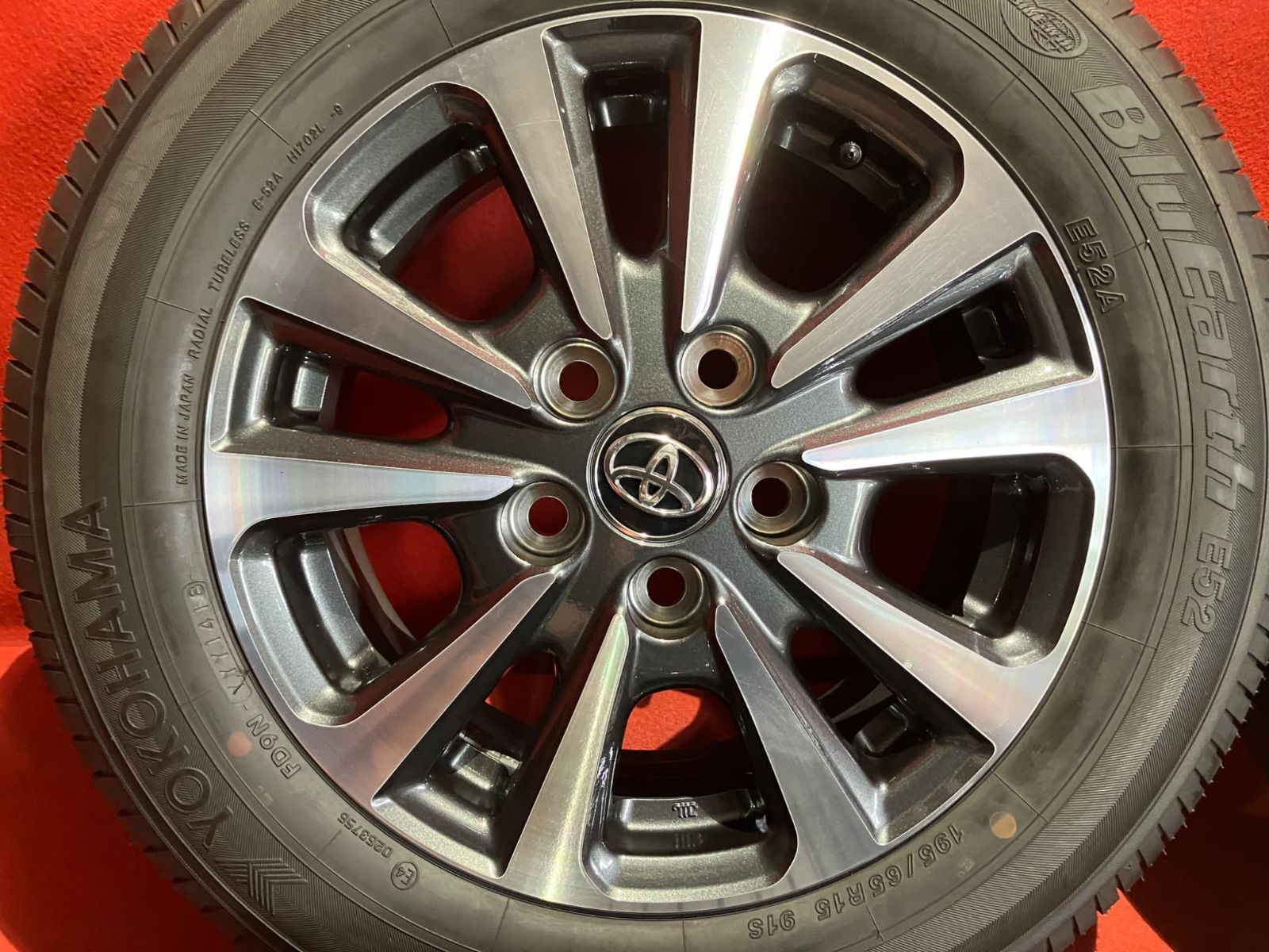 トヨタ純正　195/65R15 PHD114.3 5H サマータイヤセット 中古サマータイヤホイールセット【195/65R15 YOKOHAMA E52