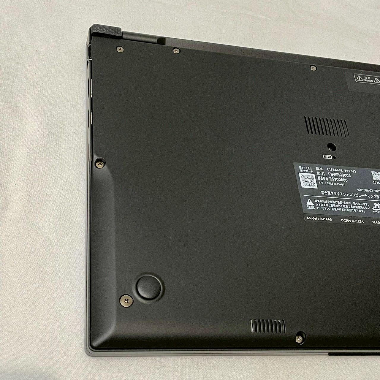 極美品】FMV/LIFEBOOK/Zero/Ultra/5/125U/8GB/SSD/256GB