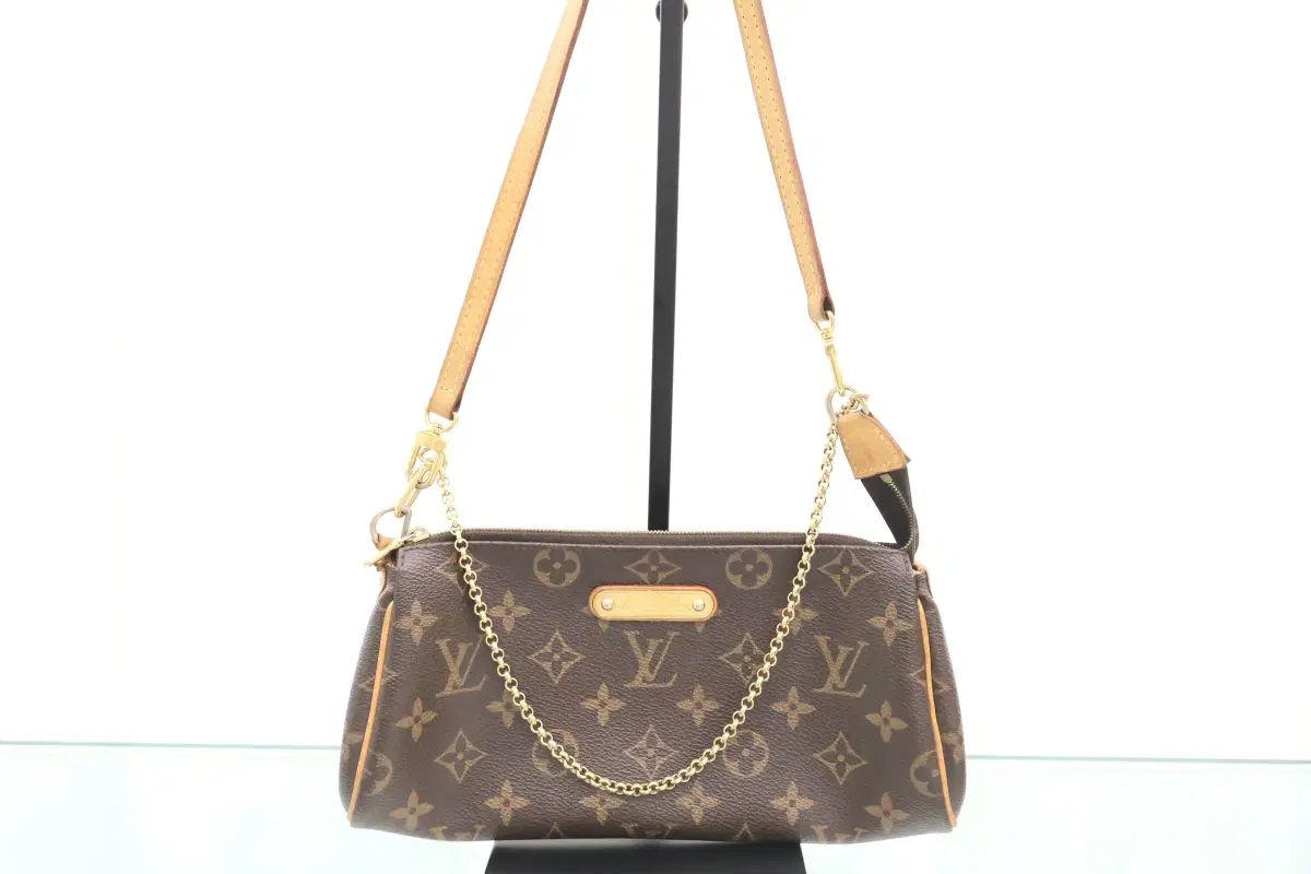 Louis Vuitton ルイヴィトン モノグラム Eva クラッチ クロスバッグ M95567