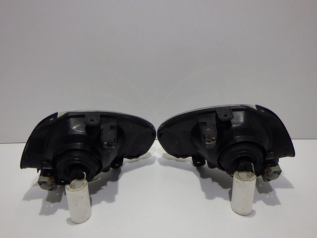 ヴィヴィオ ヘッドライト左右