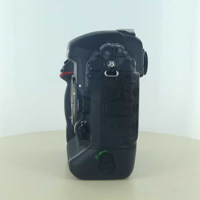 D4