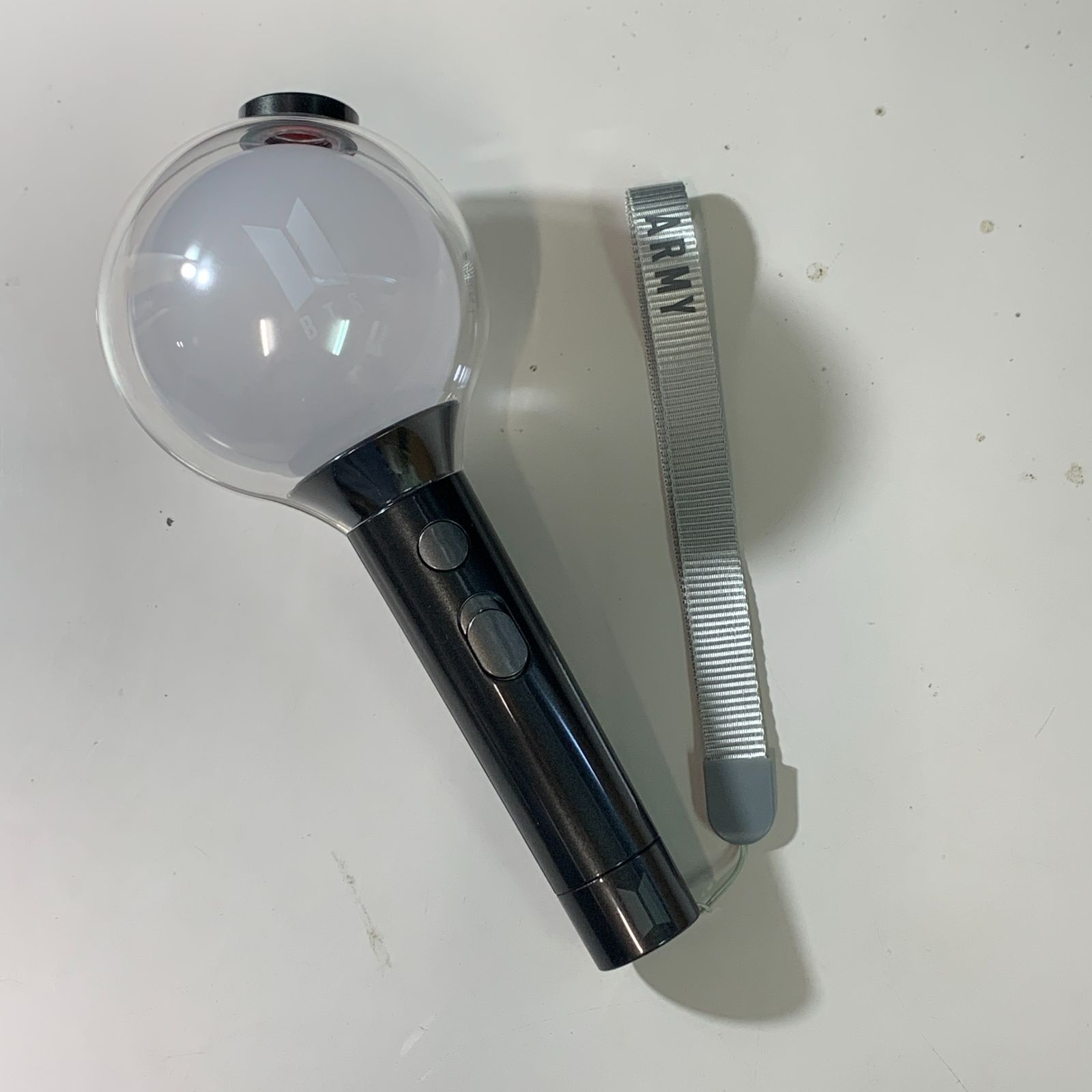 むつ19-080203】BTS OFFICIAL LIGHT STICK アミボム ver.4 - メルカリ