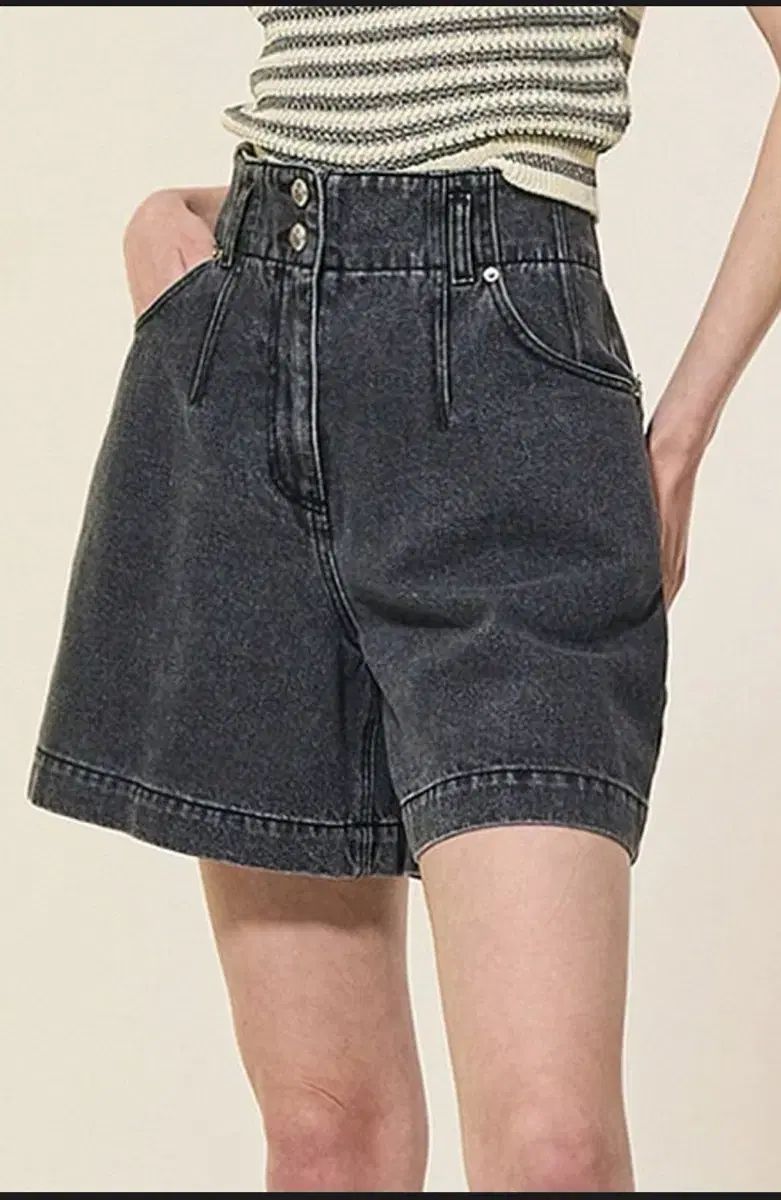 LANVIN ランバン 23 売り切れ デニム ショートパンツ The HANDSOME