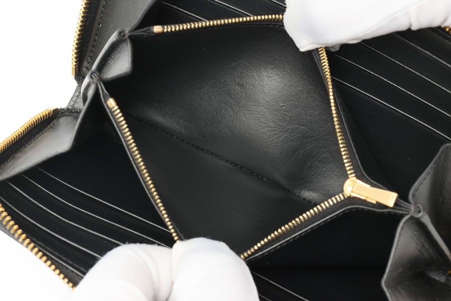 セリーヌ / CELINE キュイル トリオンフ ラージ ジップウォレット  