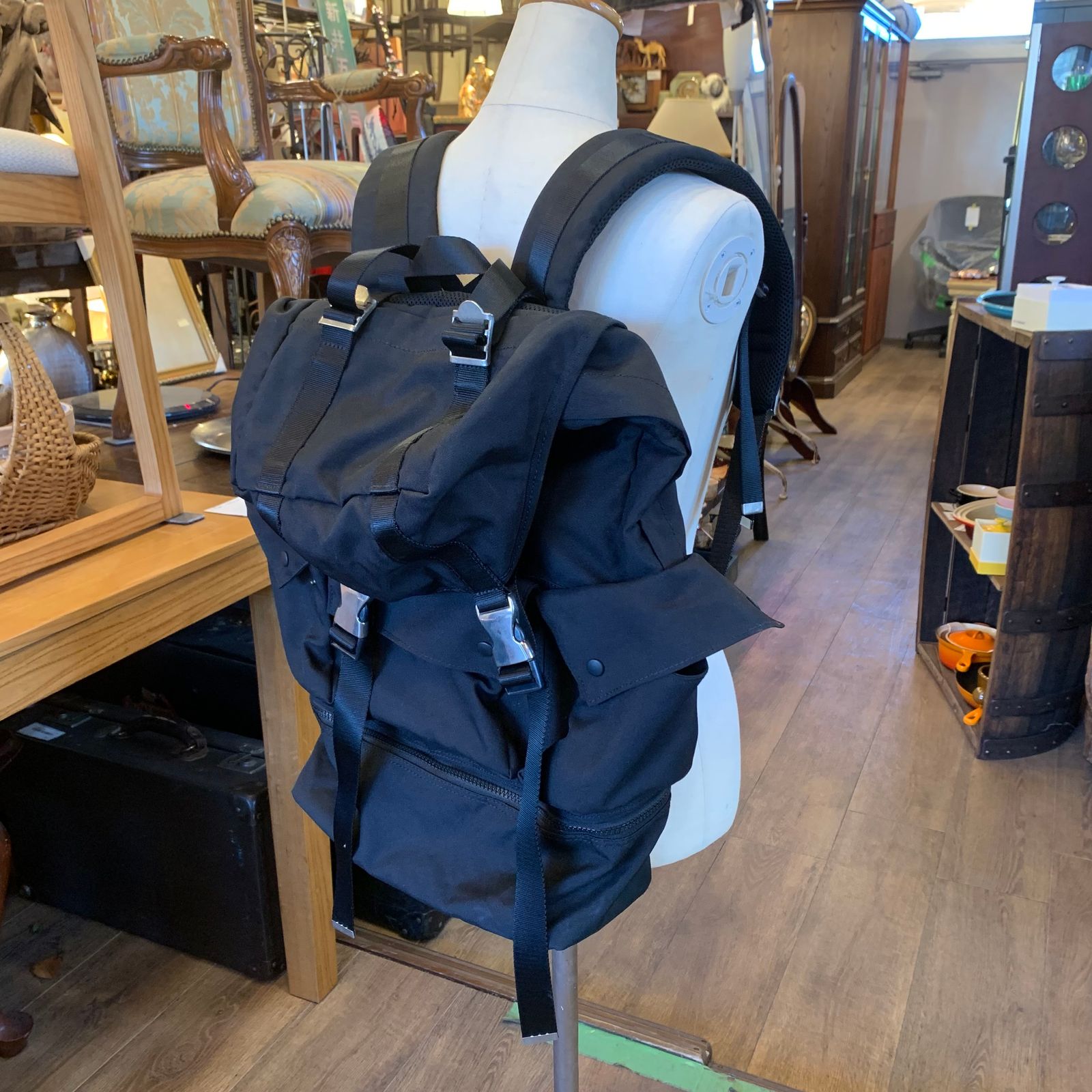 ♪JOHN LAWRENCE SULLIVAN × LORINZA NYLON BACKPACK BLACK - メルカリ