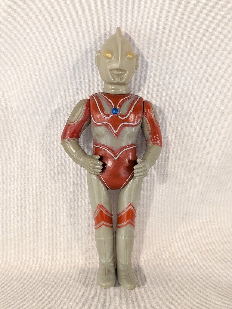 ブルマァク ウルトラマン/灰成型に赤/尻刻印/両足刻印無し/350サイズ