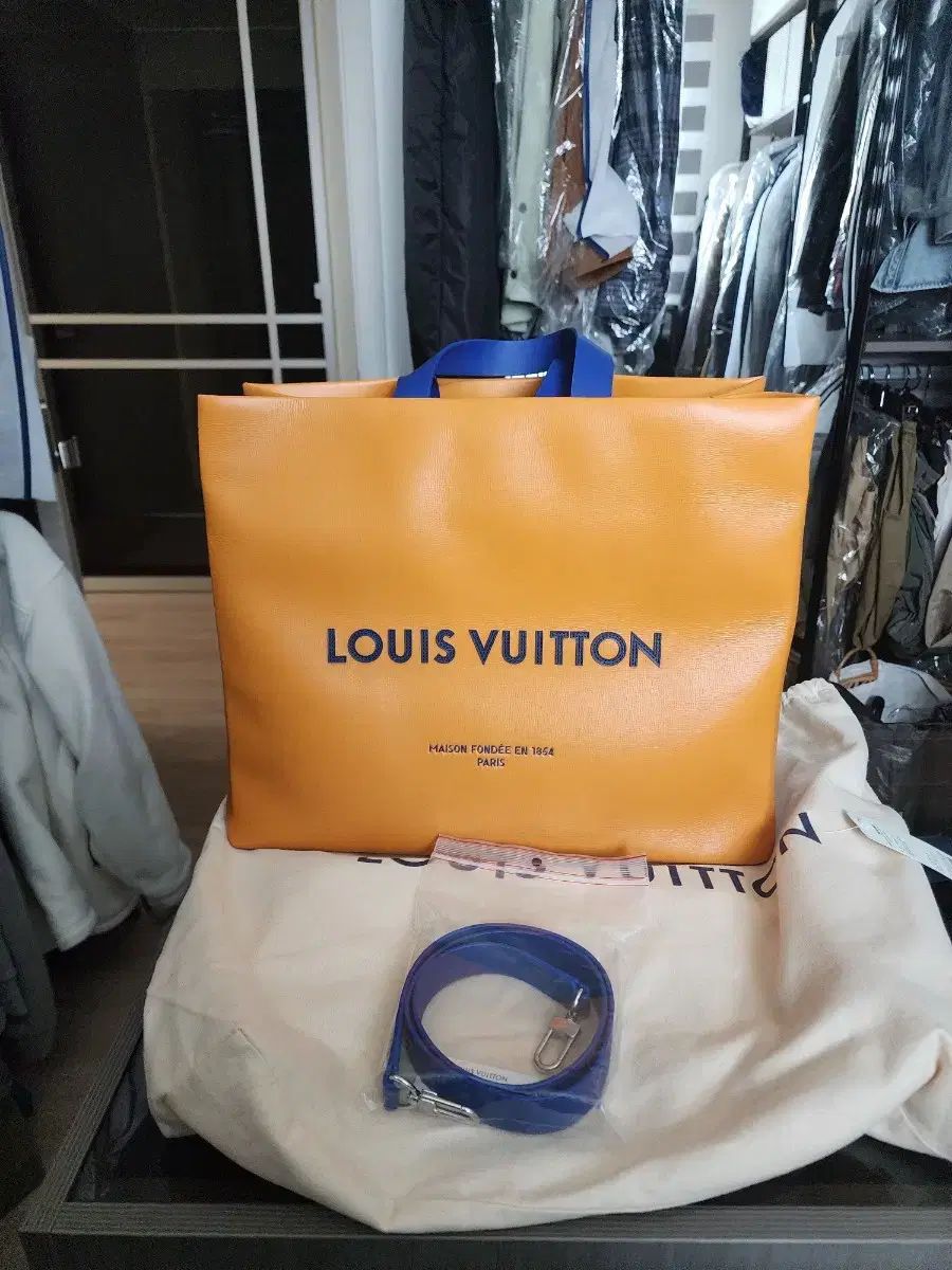 Louis Vuitton(ルイヴィトン) ショッパーバッグ ファレル M24457