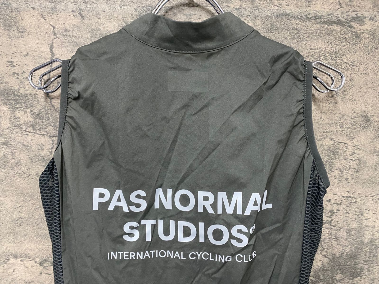 パスノーマルスタジオ　ジレ ウィンドベスト【Stow Away Gilet】｜PAS NORMAL STUDIOS（パス