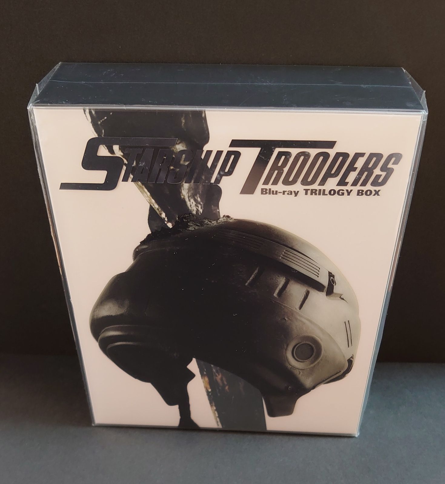 新品！blu-ray スターシップ・トゥルーパーズ トリロジーBOX