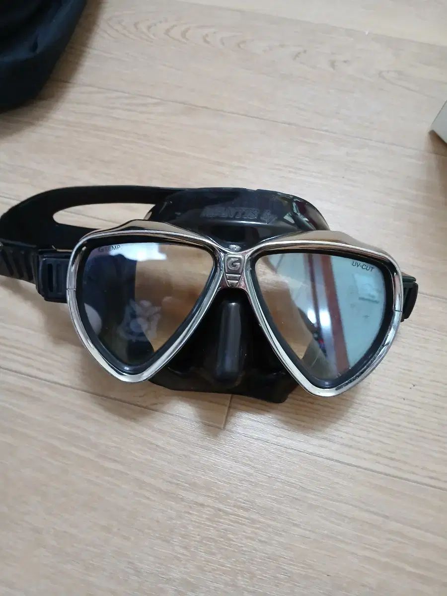 カマキリ 5 ダイビング マスク ブラック シルバー