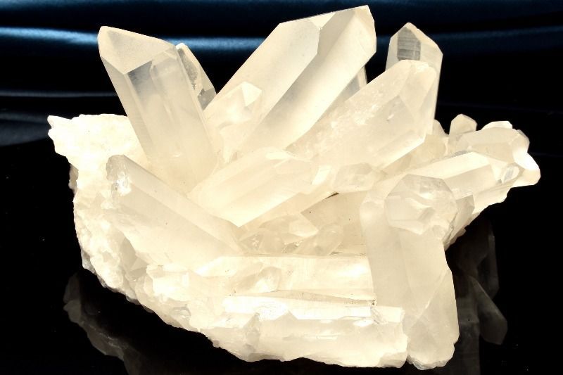 １点物 自然の結晶美 水晶クラスター 117x90x62mm クラスター 原石 パワーストーン 天然石 _CG6709 宅急便