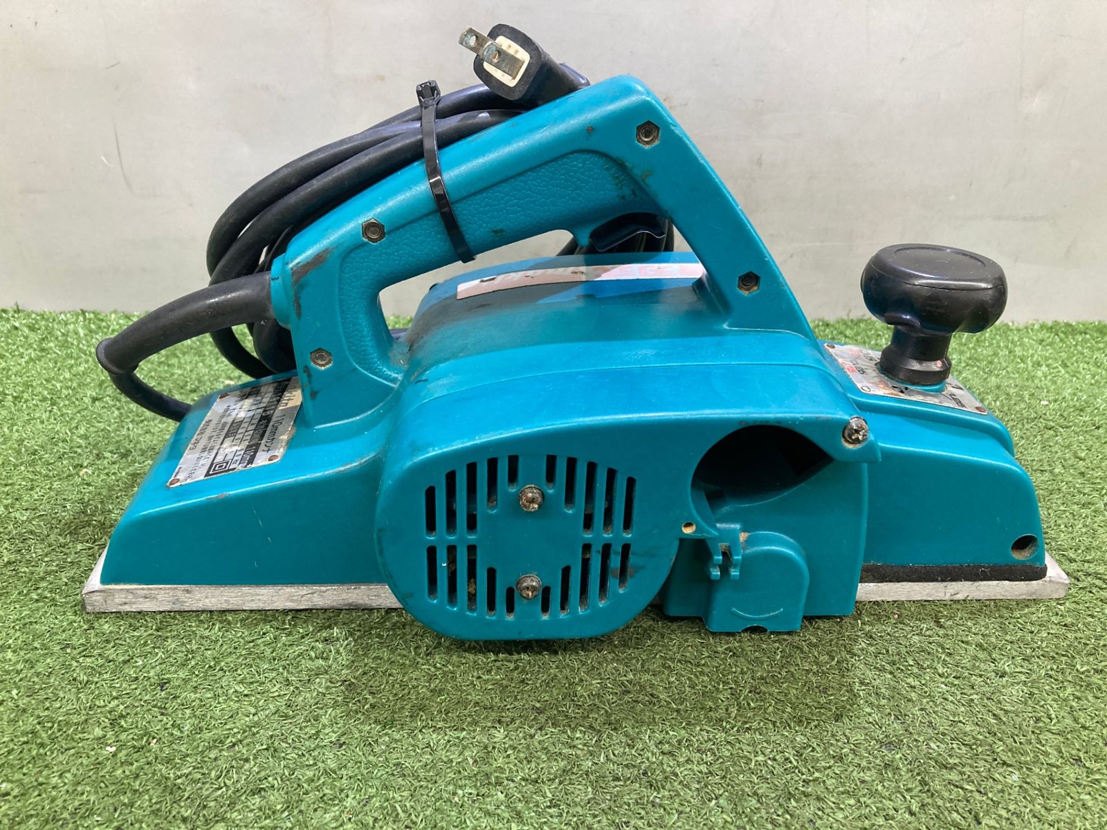 マキタ Makita 110mmカンナ 1911B sp 替刃式 電気カンナ 電動工具 大工道具