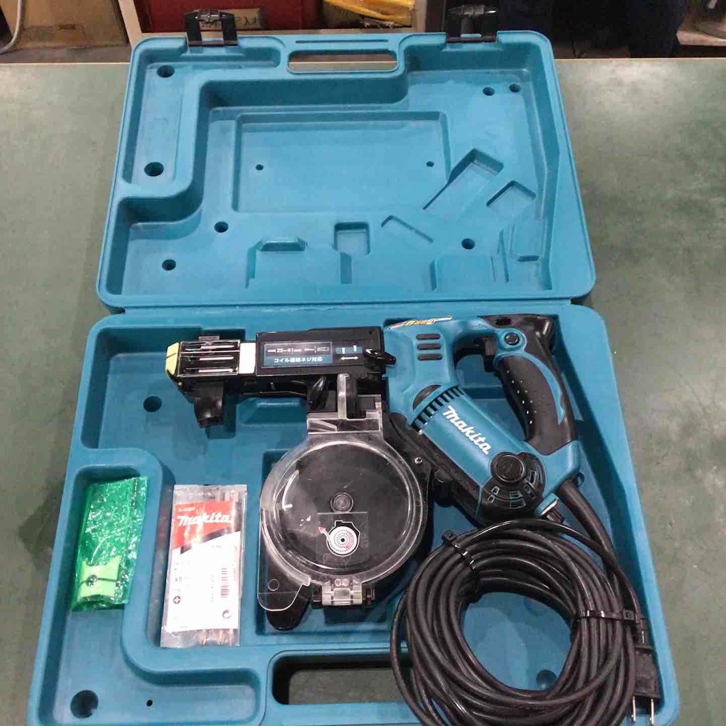マキタ makita オートパックスクリュードライバー 6841R 川口店