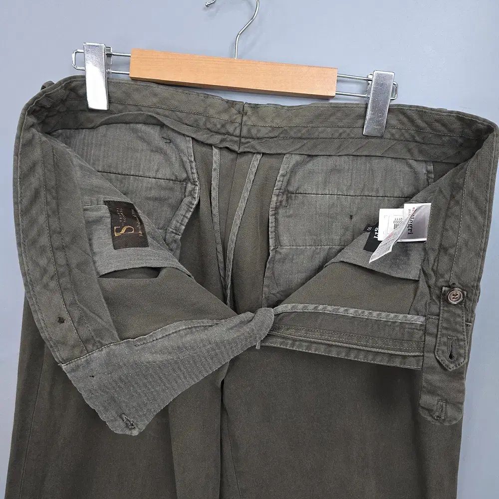 アレグリ チノパンツ