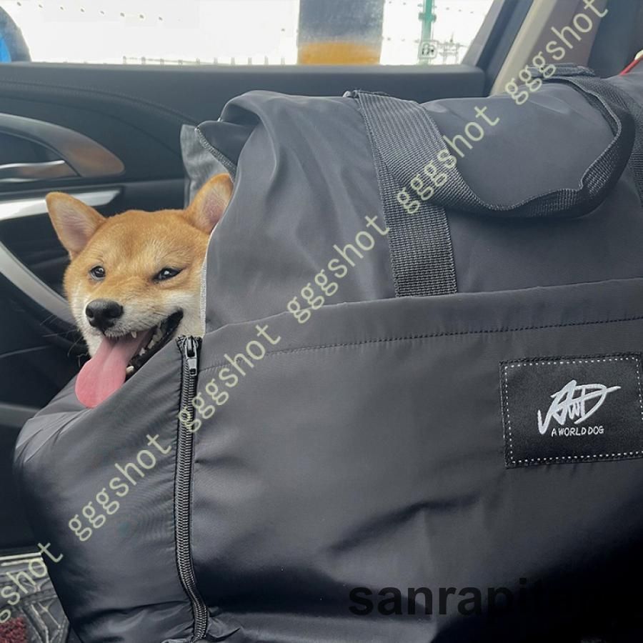 後部座席