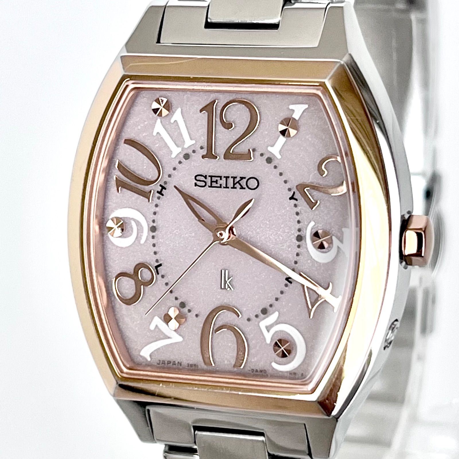 SEIKO LUKIA ソーラー腕時計 シルバー/ピンクゴールド 新品 ルキア