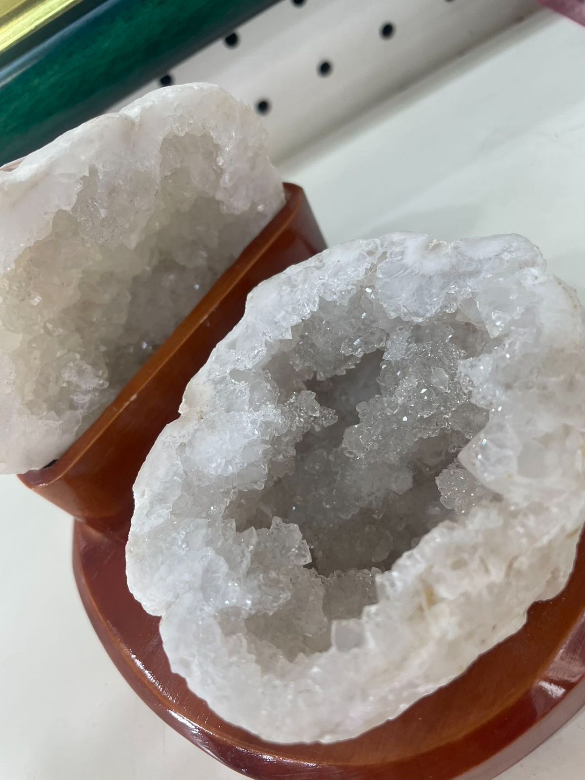 ブラジル産 トレジャーメノウ 台付き 瑪瑙 聚宝盆瑪瑙 置き物 天然石