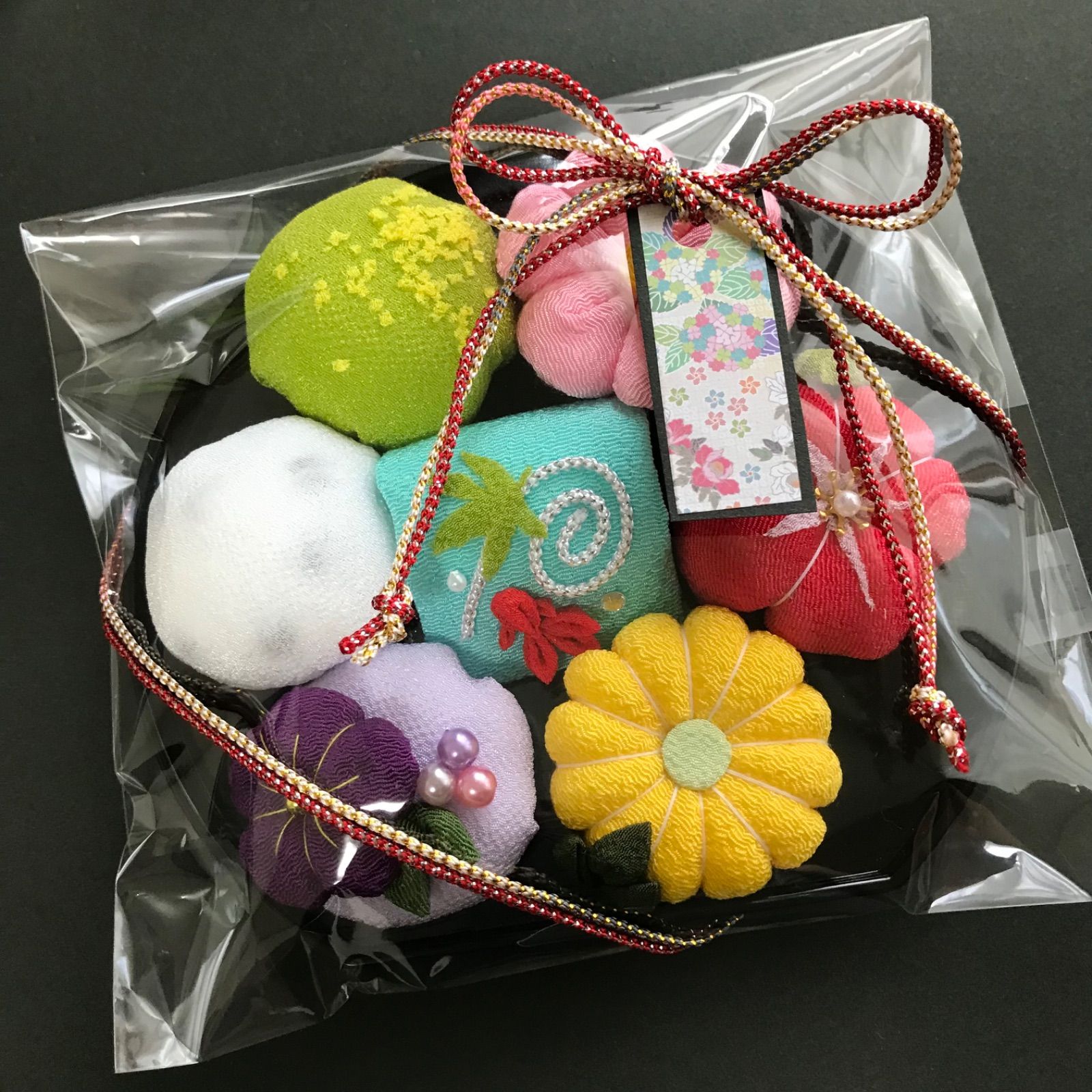 ちりめん細工の和菓子 7個セット トレー付き - メルカリ