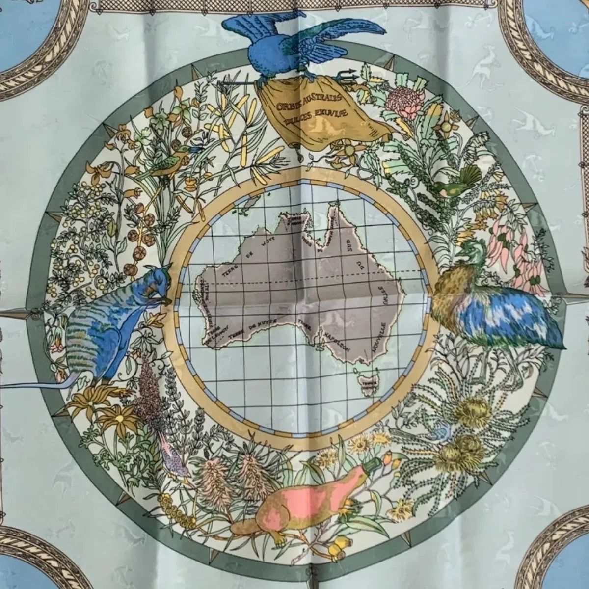 エルメス　HERMES オーストラリア地図 シルクスカーフ エルメスHERMES オーストラリア地図 シルクスカーフ