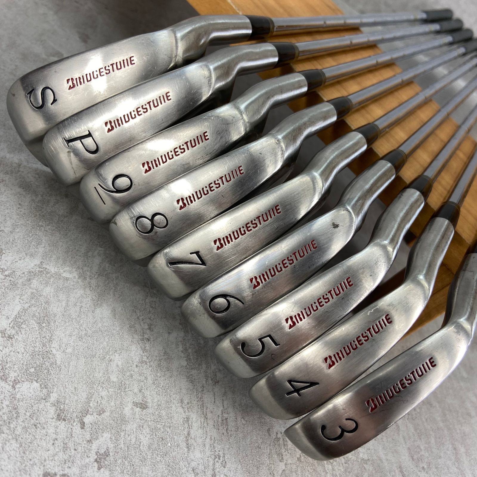 BRIDGESTONE - BRIDGESTONE　ブリヂストン　MONTEREY TOUR　モントレーツアー　メンズゴルフ　アイアン9本セット　スチール　S　右利き用 BRIDGESTONE ブリヂストン MONTEREY TOUR モントレーツアー