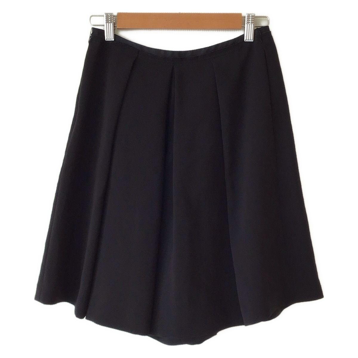 TO BE CHIC トゥービーシック ハーフパンツ サイズ40 M レディース - 黒 プリーツ