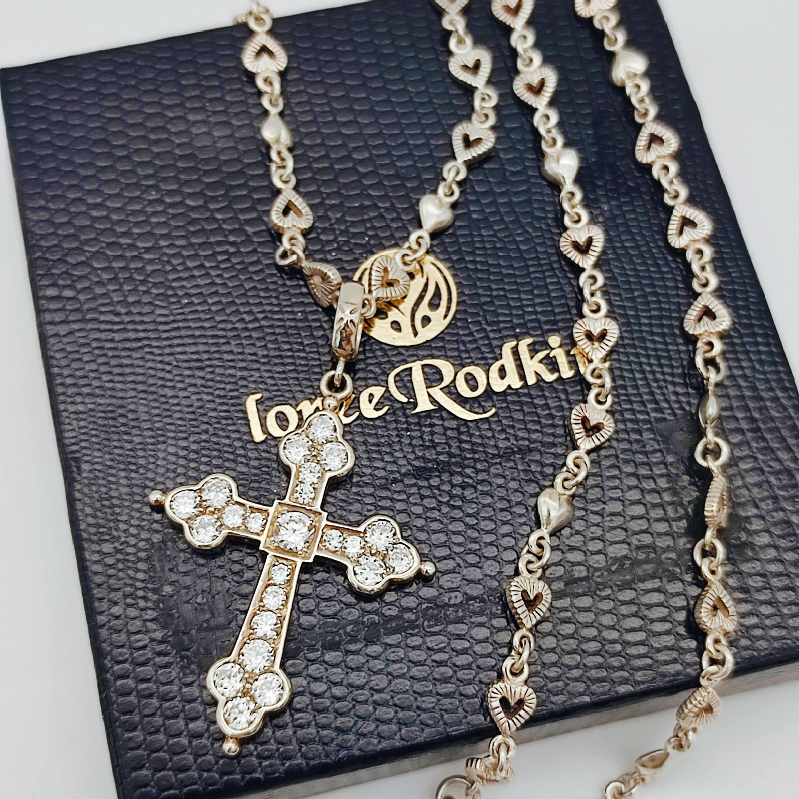 美品】ローリーロドキン ラージゴシッククロスネックレス ラブ