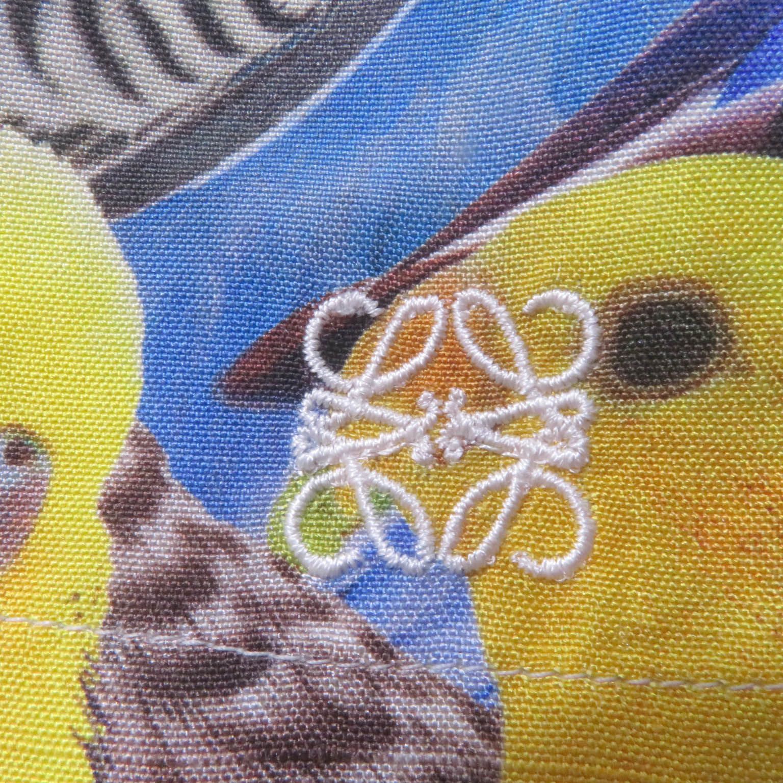 未使用品☆LOEWE ロエベ S359Y05X45 シルク アナグラムロゴ刺繡  