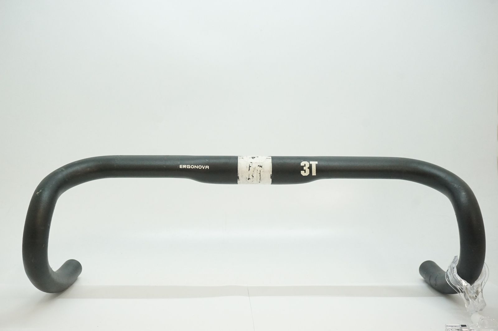 3T 「スリーティー」 ERGONOVA φ31.8 440mm ハンドル / バイチャリ福岡店