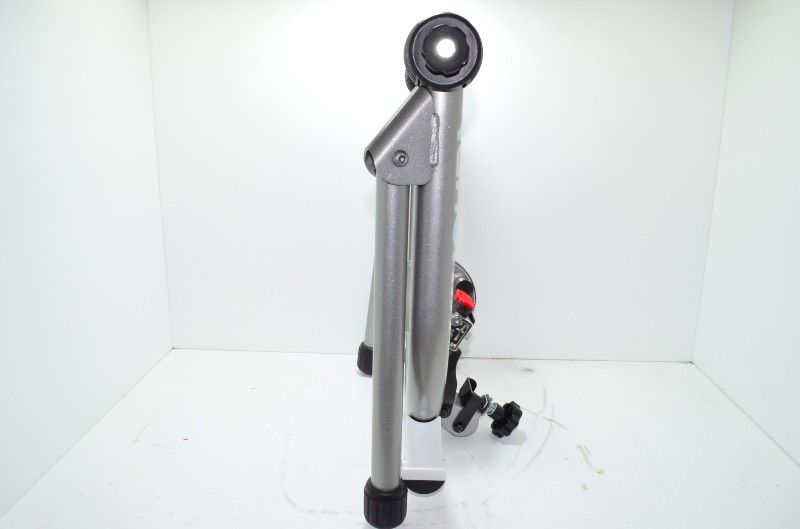 Q 固定ローラー台