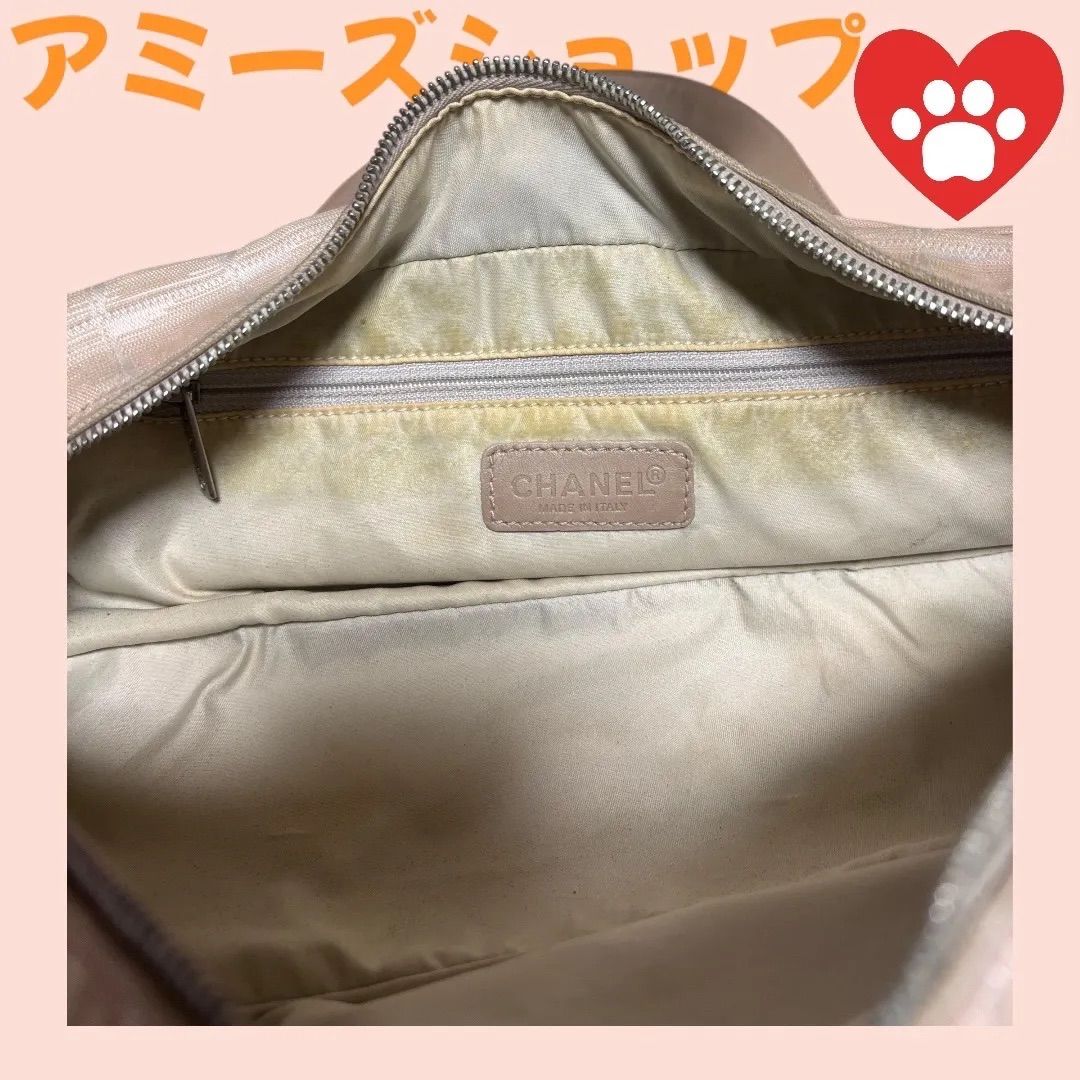 シャネルニュートラベルハンドバック