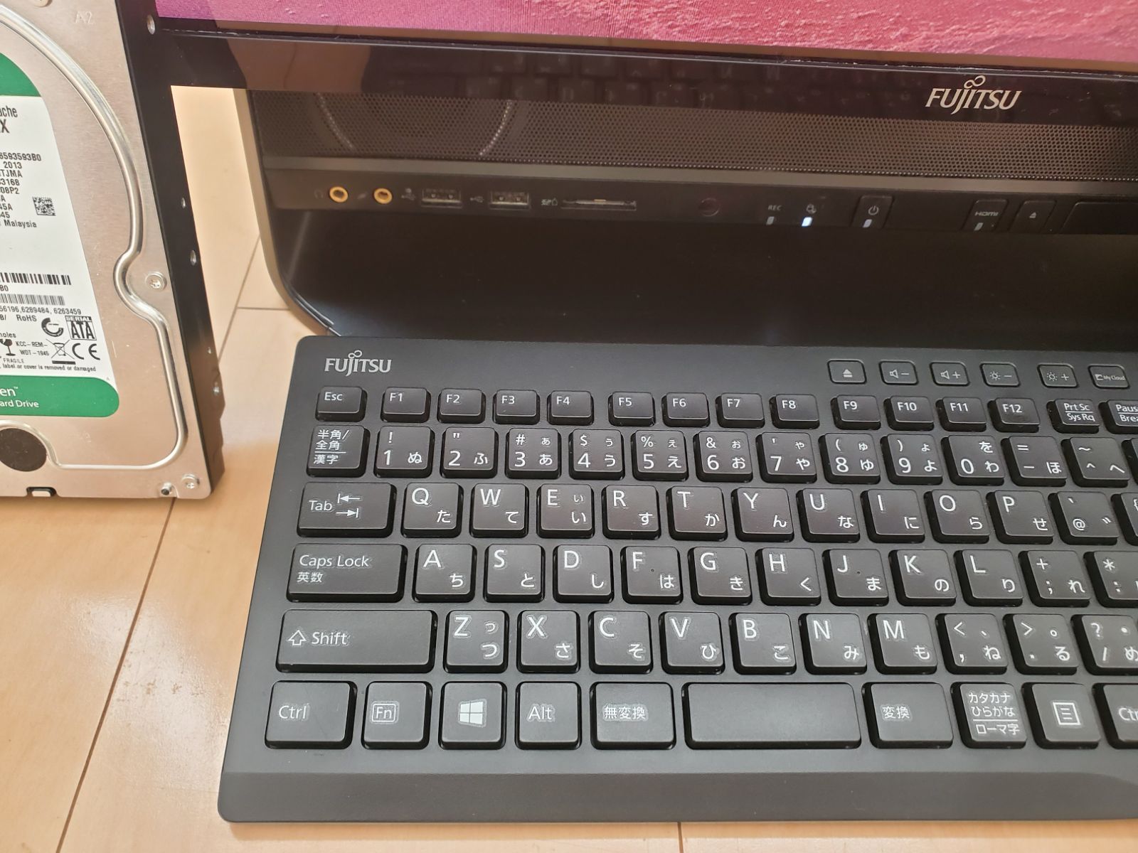 富士通FMV FH90/A3/i7-6700HQ/M.2SSD1TB/32GB middle.jpg