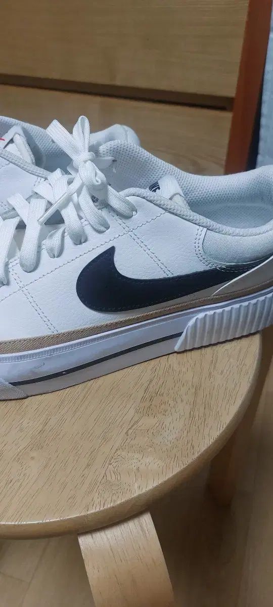 NIKE ナイキ