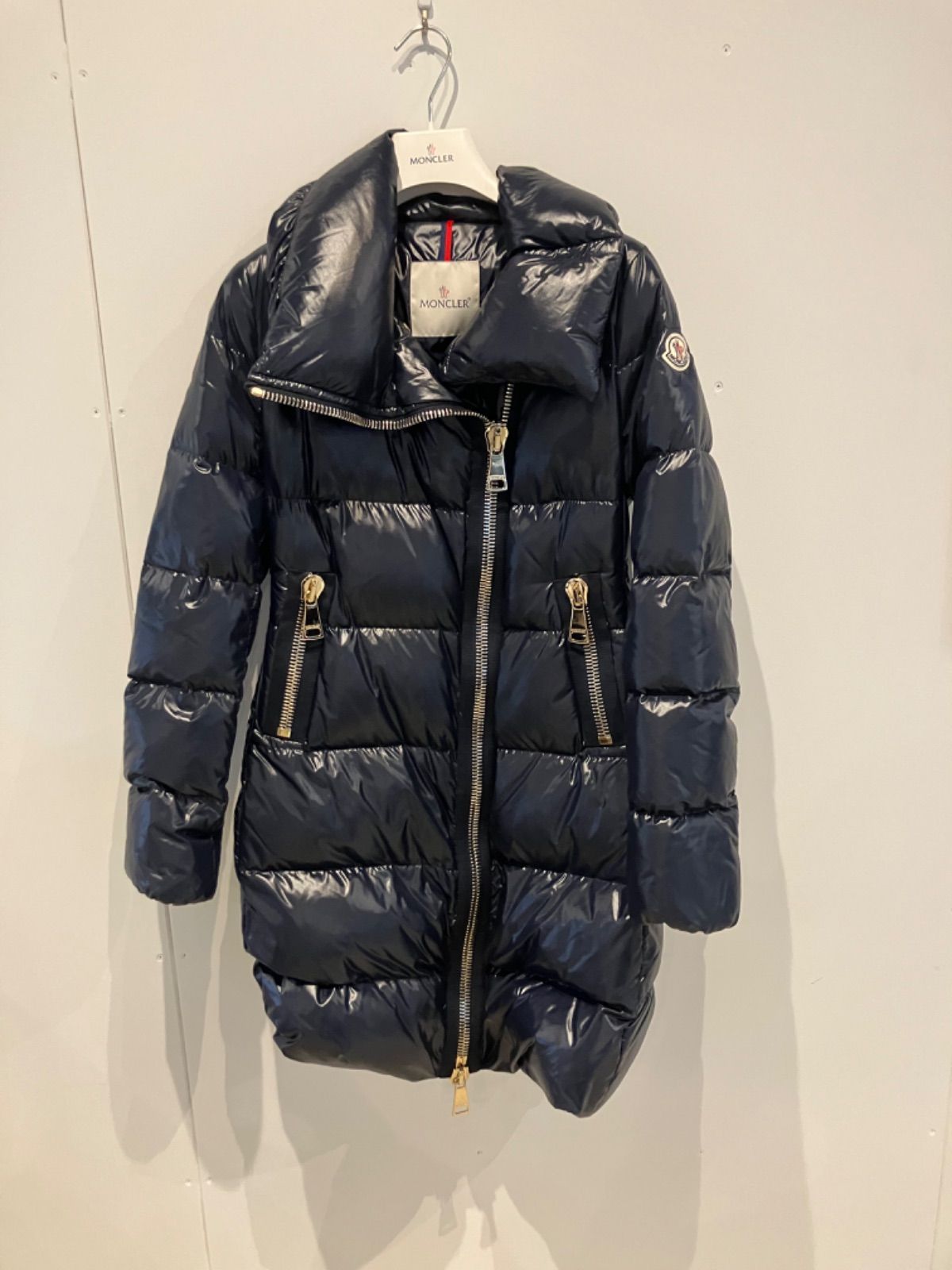 ITEHN5L3HMEA】美品 MONCLER 服 モンクレール ジョアンヴィル 