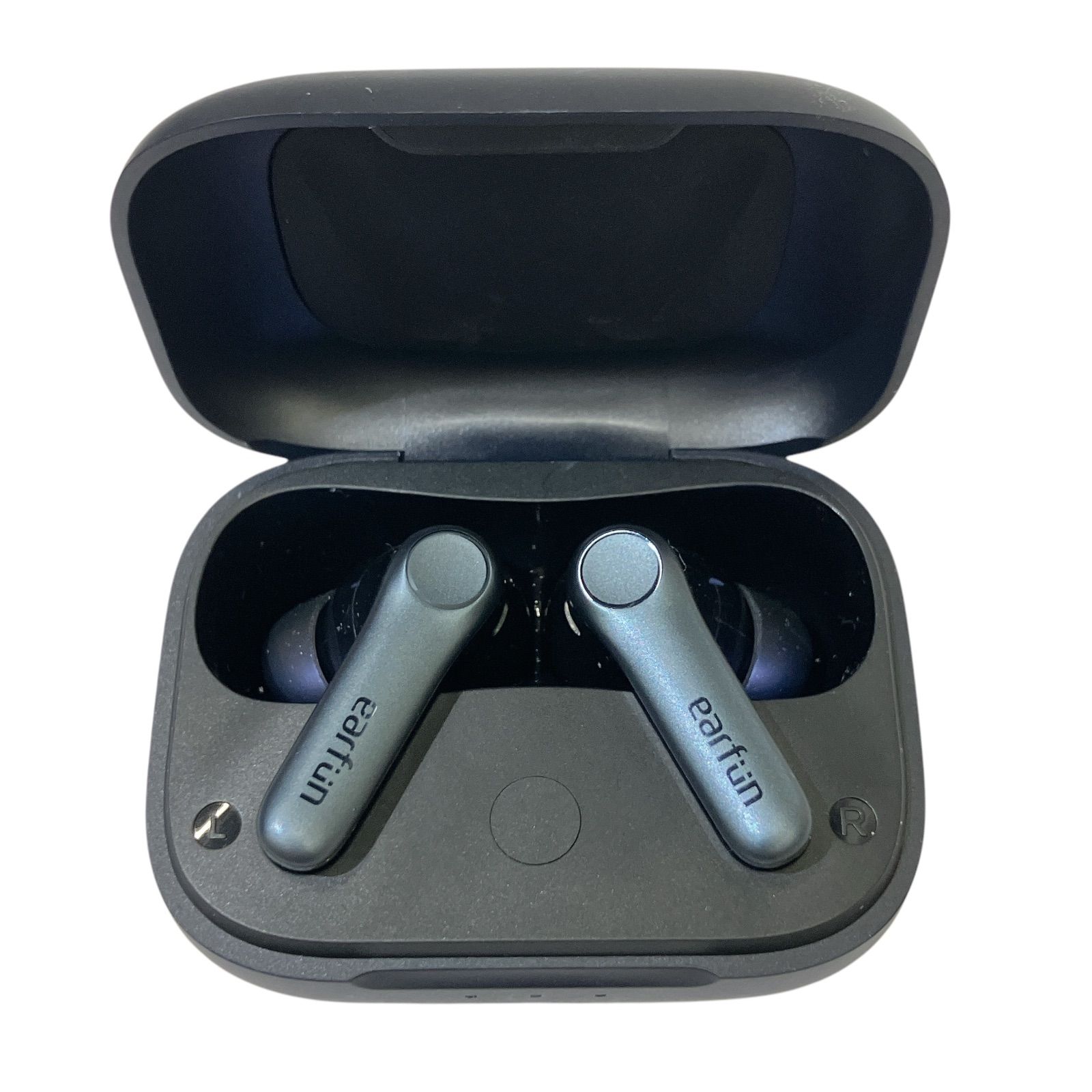 完全ワイヤレスイヤホン Earfun Air Pro 4 ブラック - メルカリ