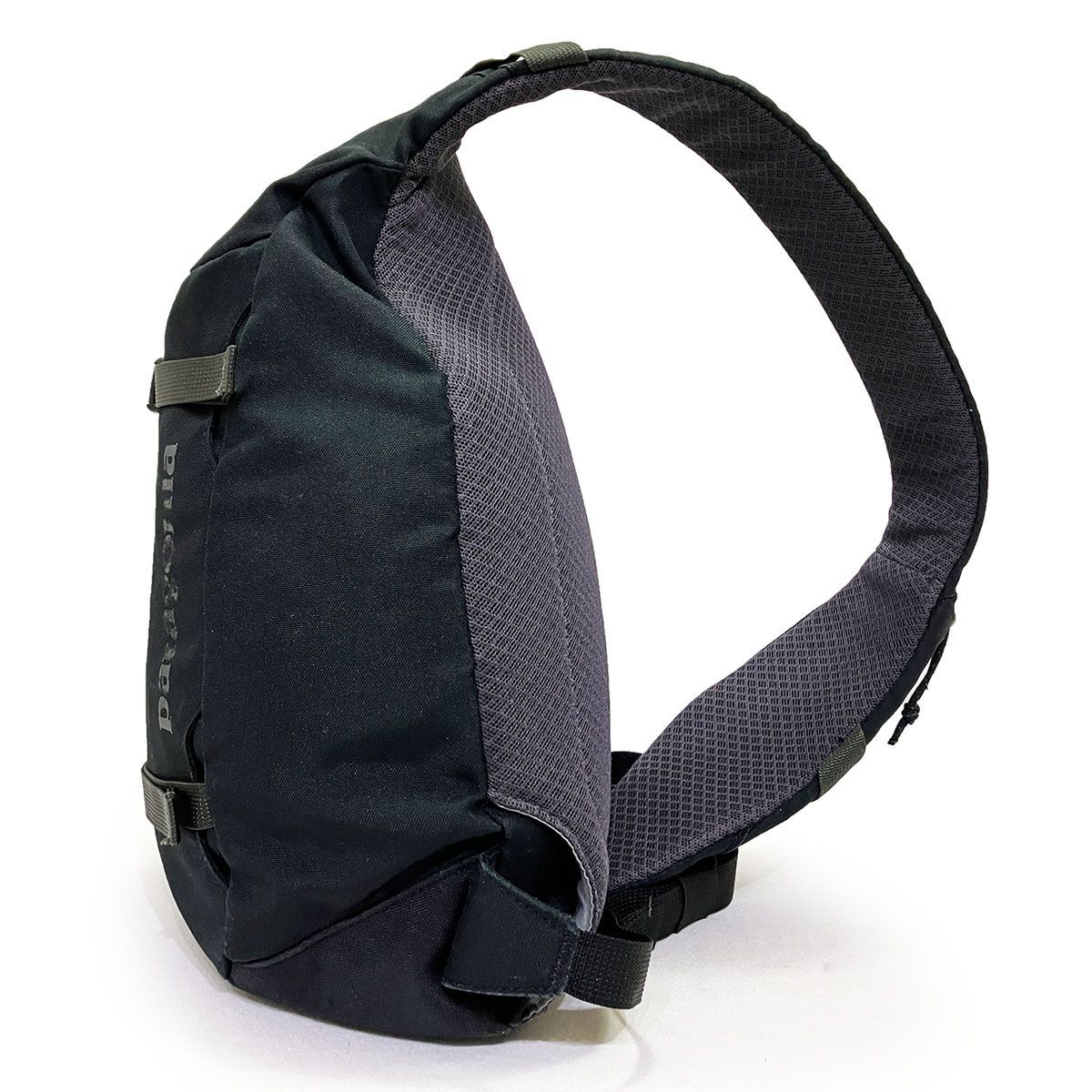 Patagonia アトムスリング 8Lブラックバッグ patagonia (パタゴニア) アトム・スリング 8L [BLACK]