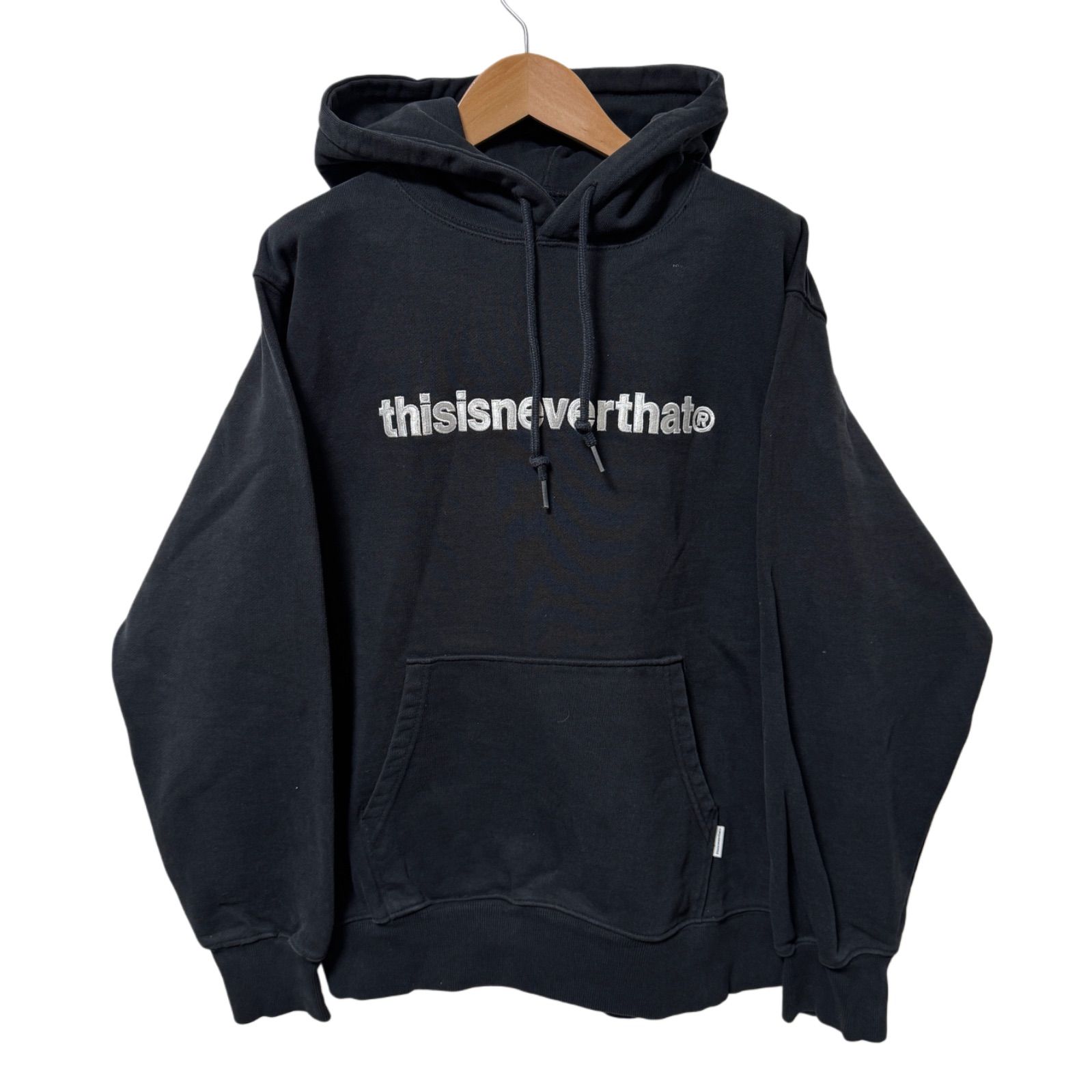 美品 Thisisneverthat パーカー Mサイズ ロゴ 刺繍 ボックス