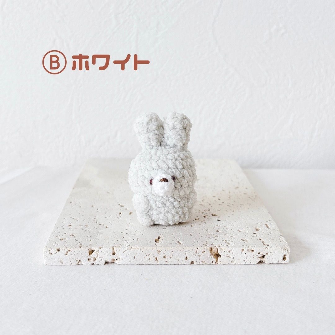 かぎ針編み ミニうさぎのあみぐるみストラップ - メルカリ